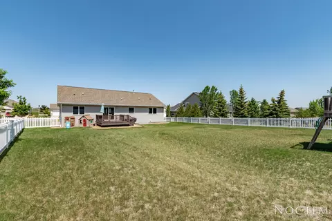 5019 Boulder Ridge Rd, Bismarck, ND 58503 photo 25