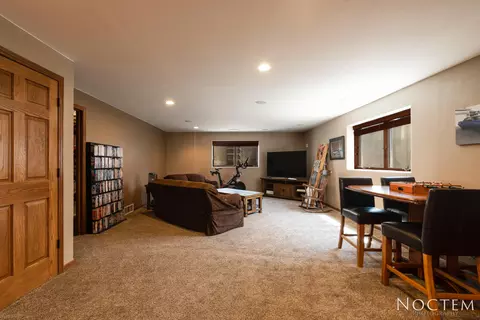 5019 Boulder Ridge Rd, Bismarck, ND 58503 photo 17