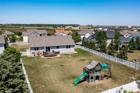 5019 Boulder Ridge Rd, Bismarck, ND 58503 photo 27