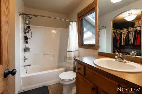 5019 Boulder Ridge Rd, Bismarck, ND 58503 photo 15