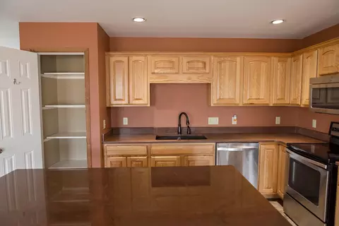 638 Calgary Ave E, Bismarck, ND 58503 photo 8
