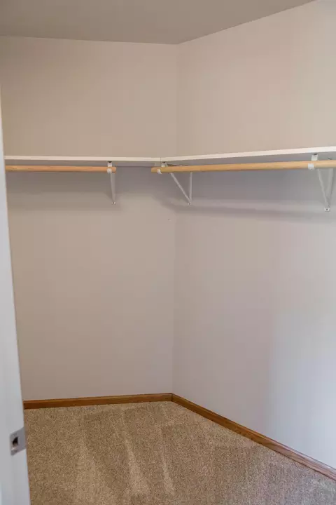 638 Calgary Ave E, Bismarck, ND 58503 photo 32