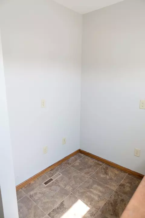 638 Calgary Ave E, Bismarck, ND 58503 photo 11