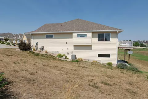 638 Calgary Ave E, Bismarck, ND 58503 photo 40