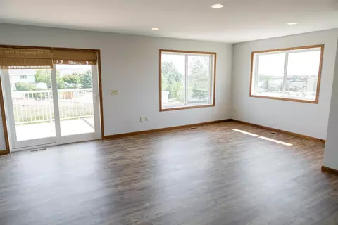 638 Calgary Ave E, Bismarck, ND 58503 photo 13
