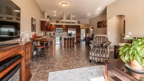 2312 Marina Rd SE, Mandan, ND 58554 photo 2