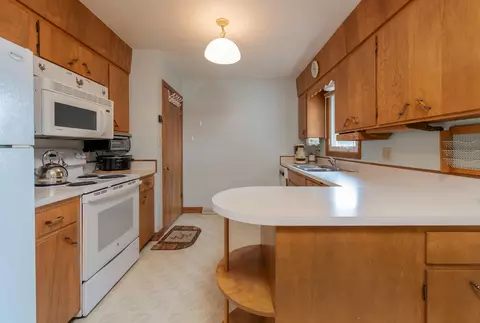 413 Interstate Ave, Bismarck, ND 58503 photo 5