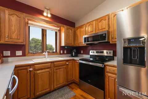 3126 Hampton St, Bismarck, ND 58504 photo 18