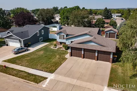 3126 Hampton St, Bismarck, ND 58504 photo 10