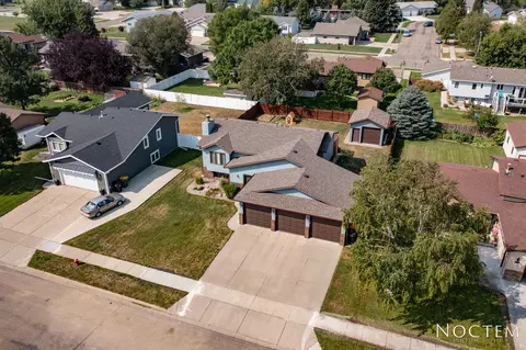 3126 Hampton St, Bismarck, ND 58504 photo 11
