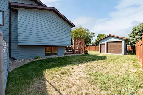 3126 Hampton St, Bismarck, ND 58504 photo 42