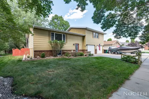 1644 Cologne Dr, Bismarck, ND 58504 photo 1