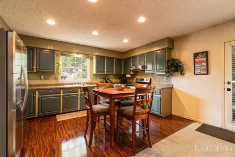 1644 Cologne Dr, Bismarck, ND 58504 photo 8