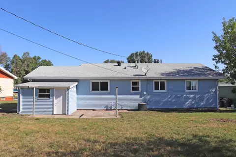 1205 6th St NW, Mandan, ND 58554 photo 16