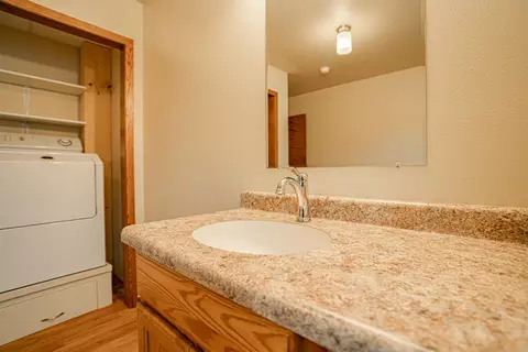 634 Garden Dr, Bismarck, ND 58504 photo 22