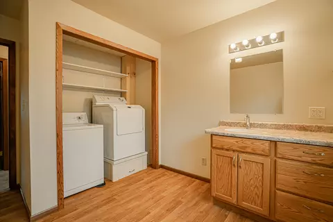 634 Garden Dr, Bismarck, ND 58504 photo 21