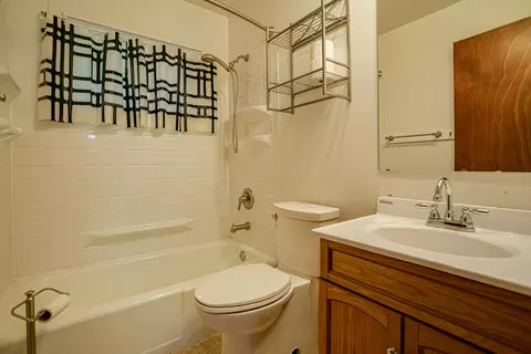 634 Garden Dr, Bismarck, ND 58504 photo 16