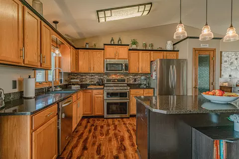 2722 Plainview Dr SE, Mandan, ND 58554 photo 11