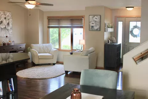 2722 Plainview Dr SE, Mandan, ND 58554 photo 6