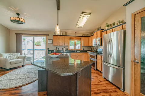2722 Plainview Dr SE, Mandan, ND 58554 photo 9