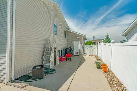 2722 Plainview Dr SE, Mandan, ND 58554 photo 38