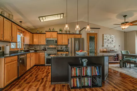 2722 Plainview Dr SE, Mandan, ND 58554 photo 10