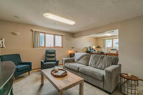 2722 Plainview Dr SE, Mandan, ND 58554 photo 22