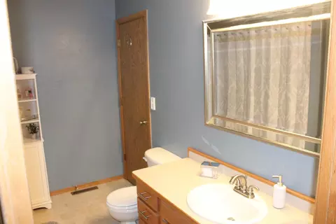 2722 Plainview Dr SE, Mandan, ND 58554 photo 19