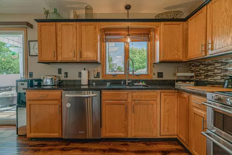2722 Plainview Dr SE, Mandan, ND 58554 photo 14