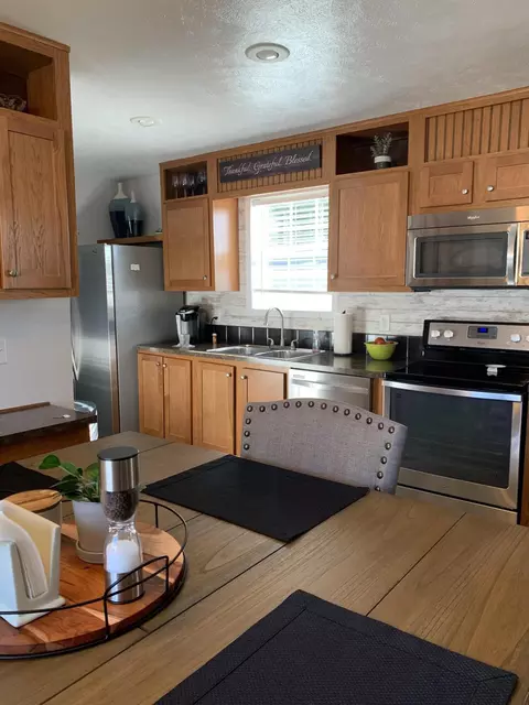 331 Continental Ave, Bismarck, ND 58504 photo 2