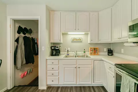 608 Denver Ave E, Bismarck, ND 58504 photo 7