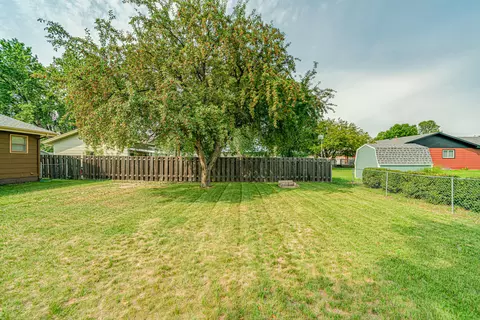 608 Denver Ave E, Bismarck, ND 58504 photo 49