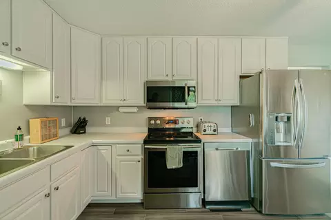 608 Denver Ave E, Bismarck, ND 58504 photo 9