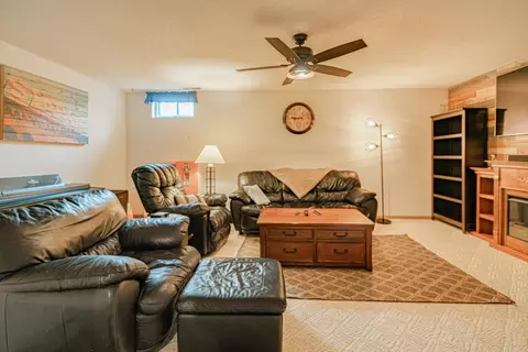 608 Denver Ave E, Bismarck, ND 58504 photo 27