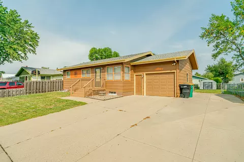 608 Denver Ave E, Bismarck, ND 58504 photo 44