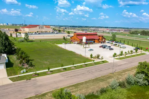 1100 Canada Ave, Bismarck, ND 58503 photo 6