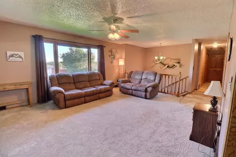 1401 16th St SE, Mandan, ND 58554 photo 6