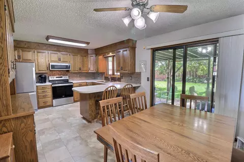1401 16th St SE, Mandan, ND 58554 photo 3