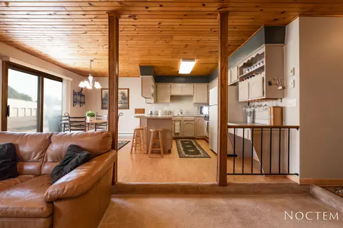 1185 Jefferson Ave, Bismarck, ND 58504 photo 7