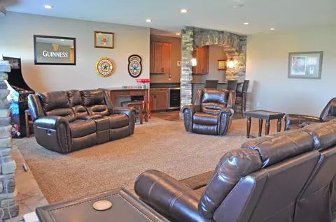 5016 Cornice Dr, Bismarck, ND 58503 photo 12