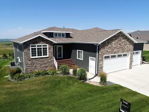 5016 Cornice Dr, Bismarck, ND 58503 photo 113