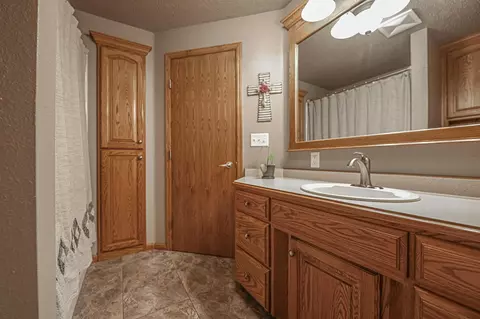 1620 E Avenue B, Bismarck, ND 58501 photo 24