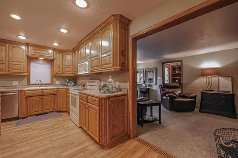 1620 E Avenue B, Bismarck, ND 58501 photo 12