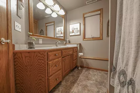 1620 E Avenue B, Bismarck, ND 58501 photo 21