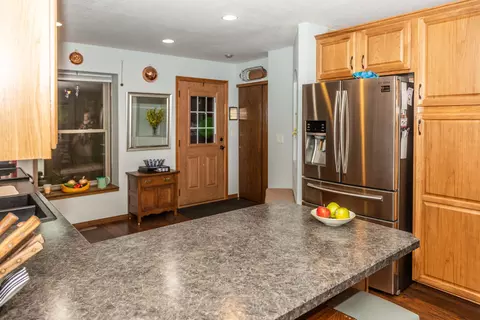 387 E Brandon Dr, Bismarck, ND 58503 photo 5