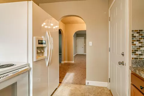 1413 E Thayer Ave, Bismarck, ND 58501 photo 9