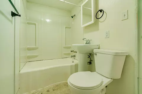 1413 E Thayer Ave, Bismarck, ND 58501 photo 40