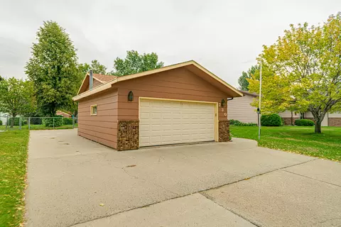 230 Wachter Ave E, Bismarck, ND 58504 photo 54