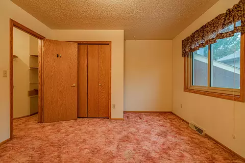 230 Wachter Ave E, Bismarck, ND 58504 photo 27