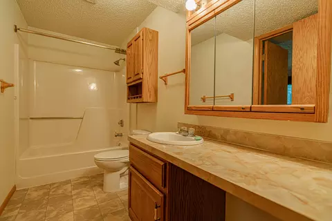 230 Wachter Ave E, Bismarck, ND 58504 photo 7